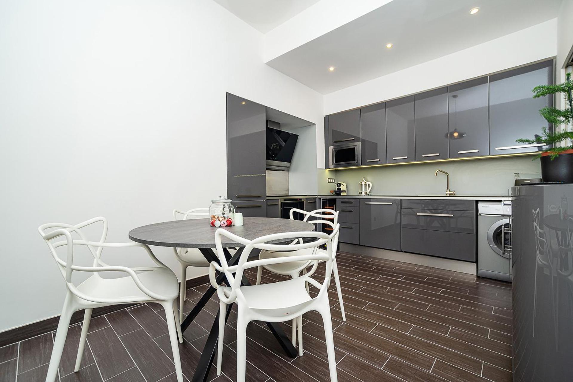 Luxurious Two-bedroom In The Old Town * Praga