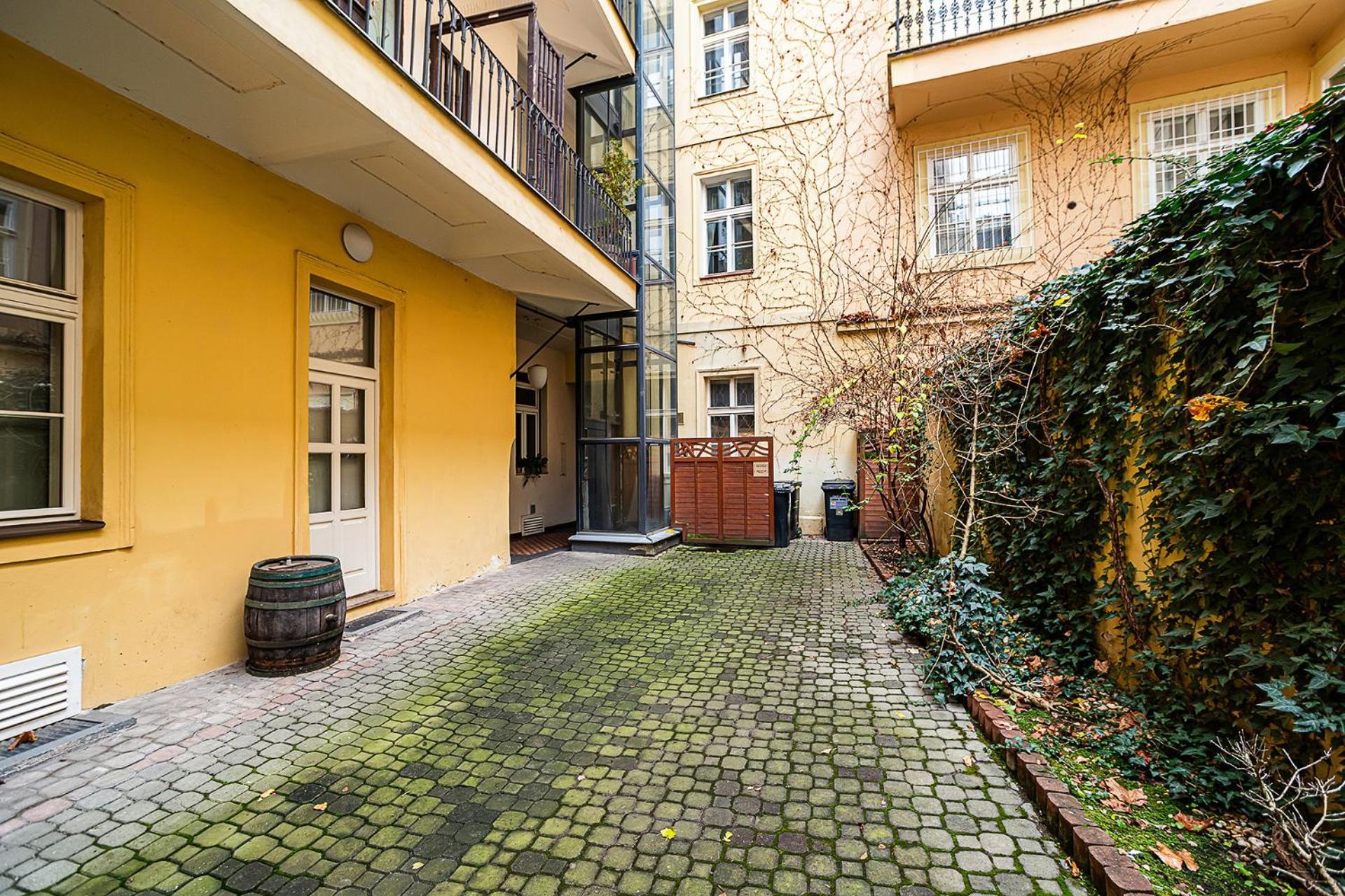 Apartamento Luxurious Two-bedroom In The Old Town Praga