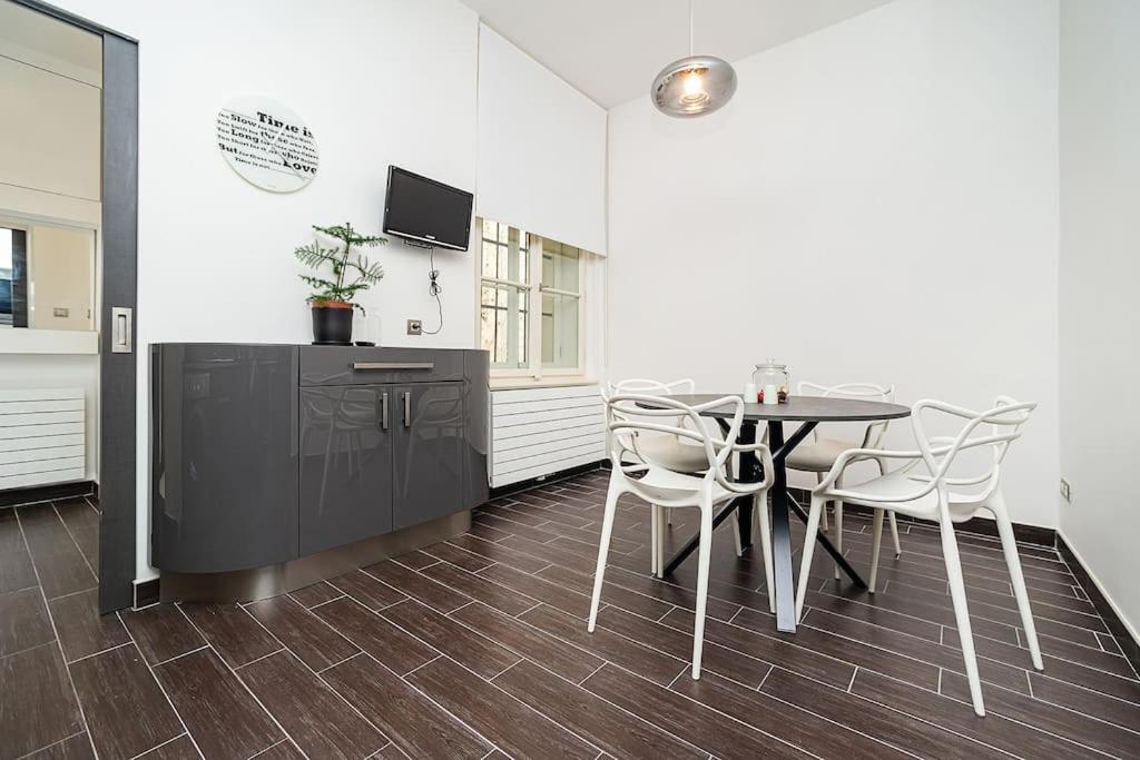 Apartamento Luxurious Two-bedroom In The Old Town Praga