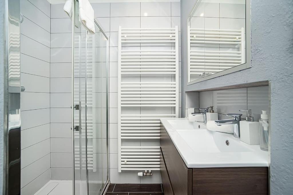 Luxurious Two-bedroom In The Old Town Apartamento *