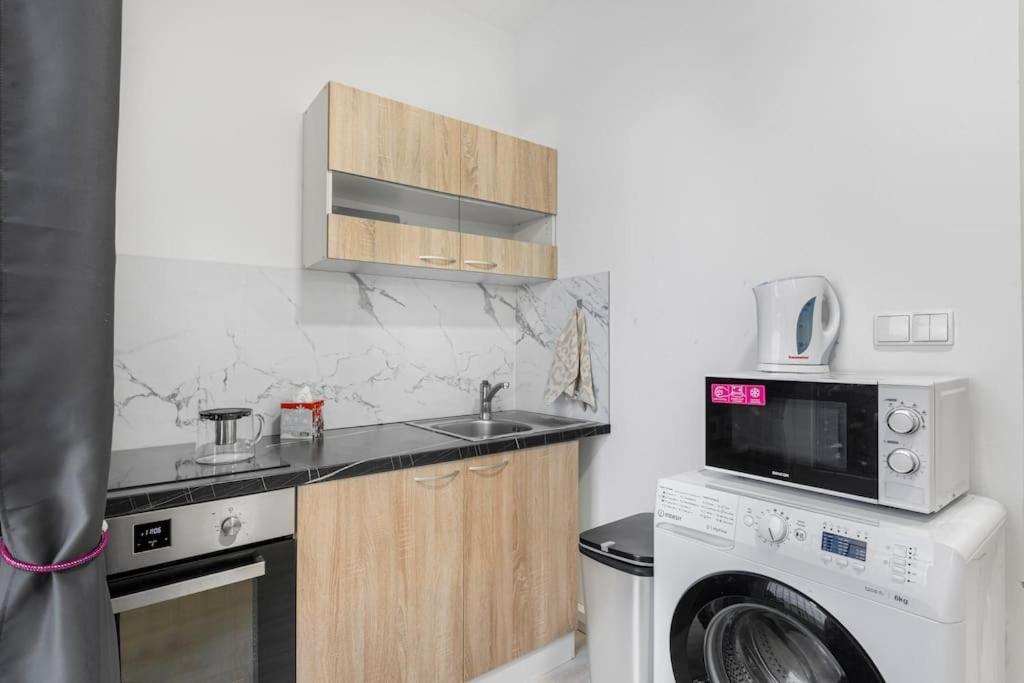 In N1 Apartment