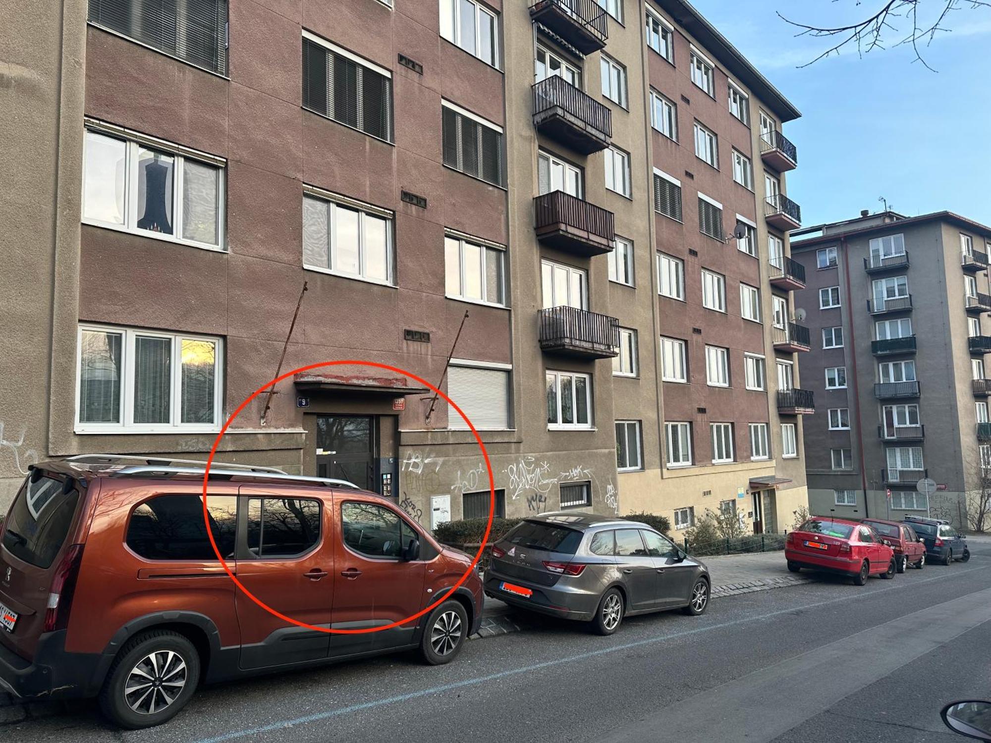 Sunny Modern With 2 With A View And Good Connections To The Centre Apartment Prague