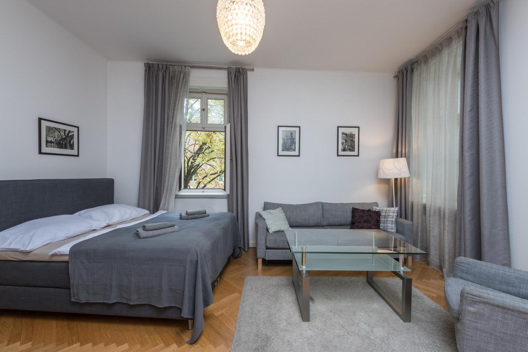 Upscale In Prime Location Near Sights * Prague