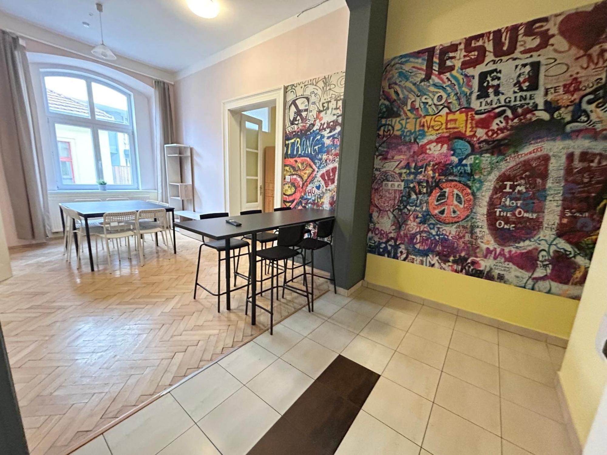 Apartment Party House - Ve Smeckach 18, Center!! Prague
