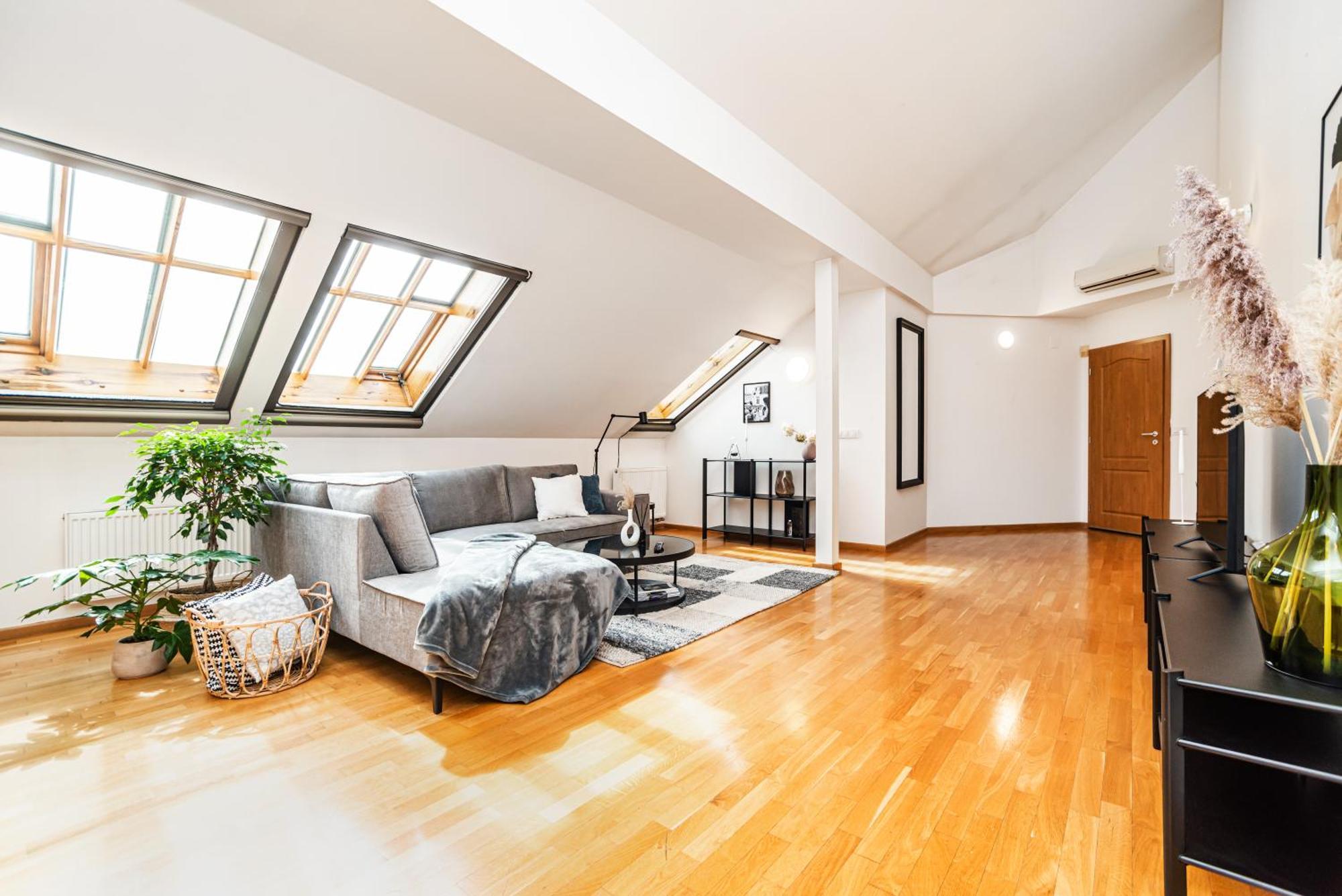 Apartment Lavish And Chic Duplex Prag