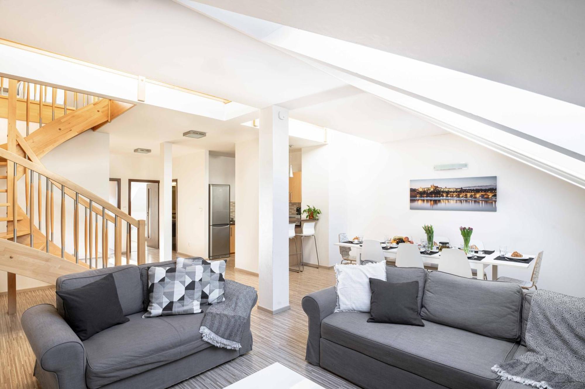150m² 4br Duplex Near Metro & Center Apartment