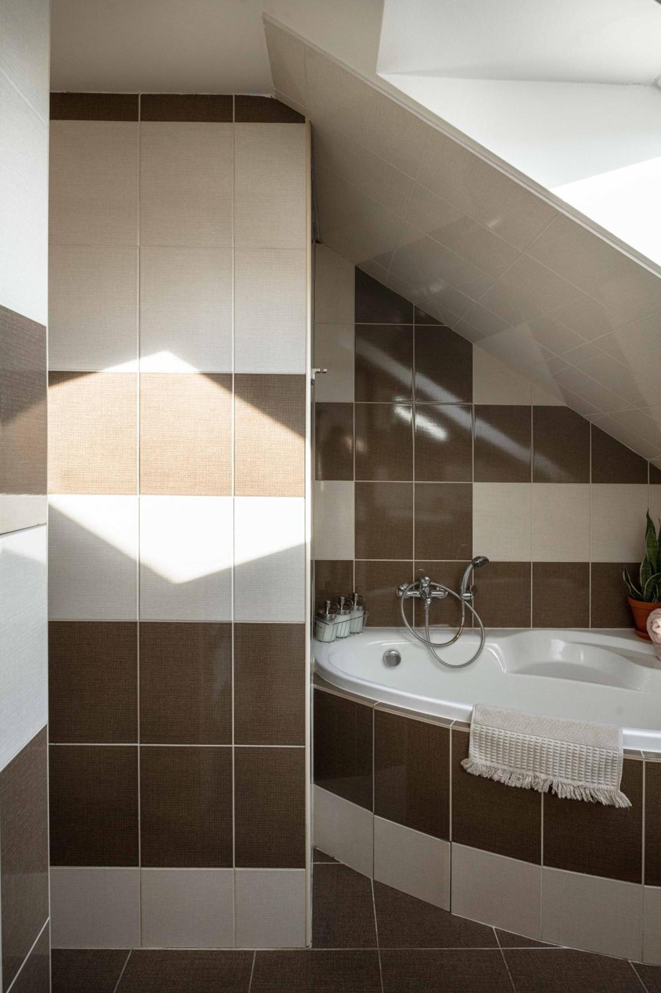 150m² 4br Duplex Near Metro & Center Apartment
