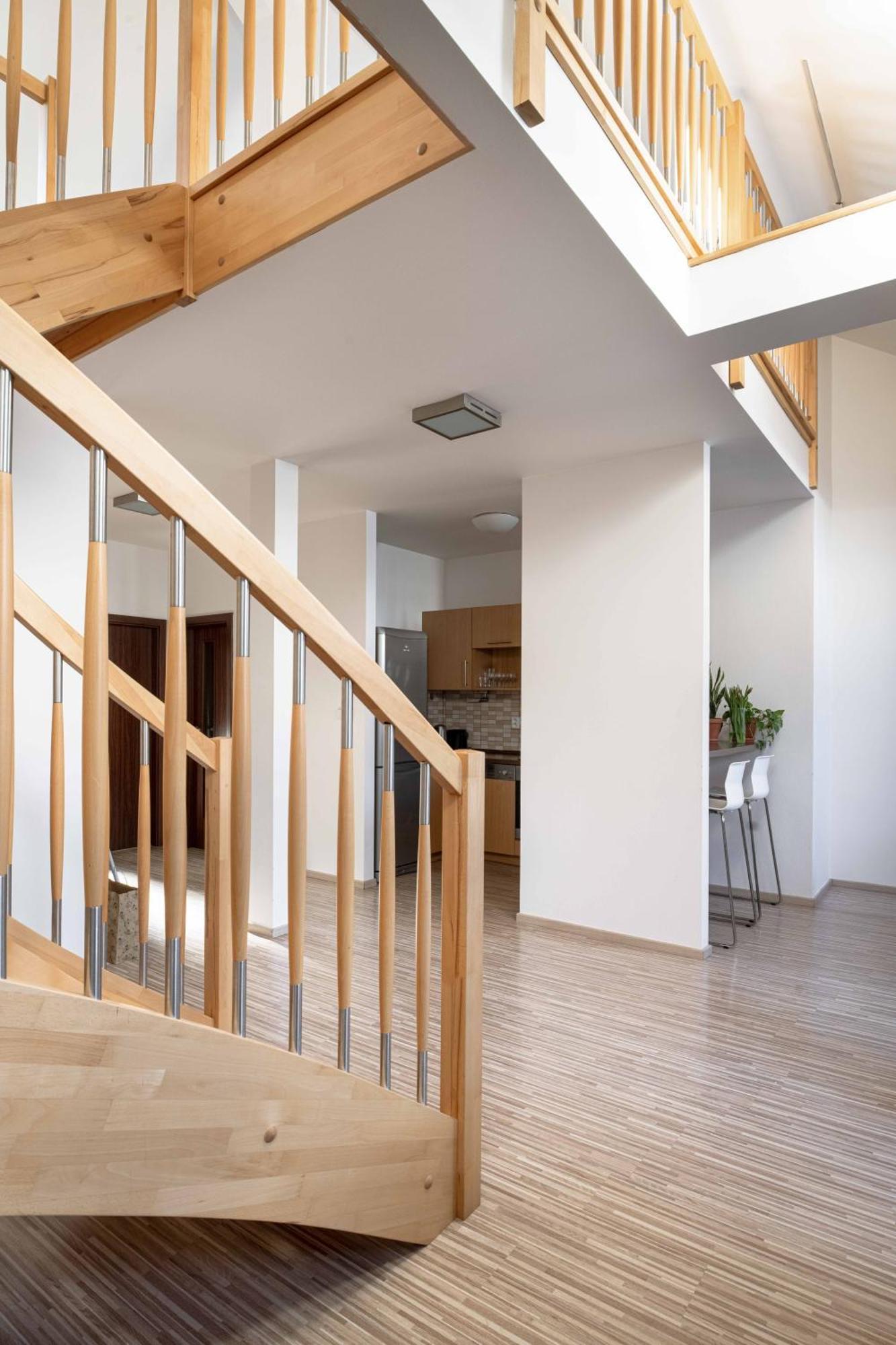 150m² 4br Duplex Near Metro & Center *
