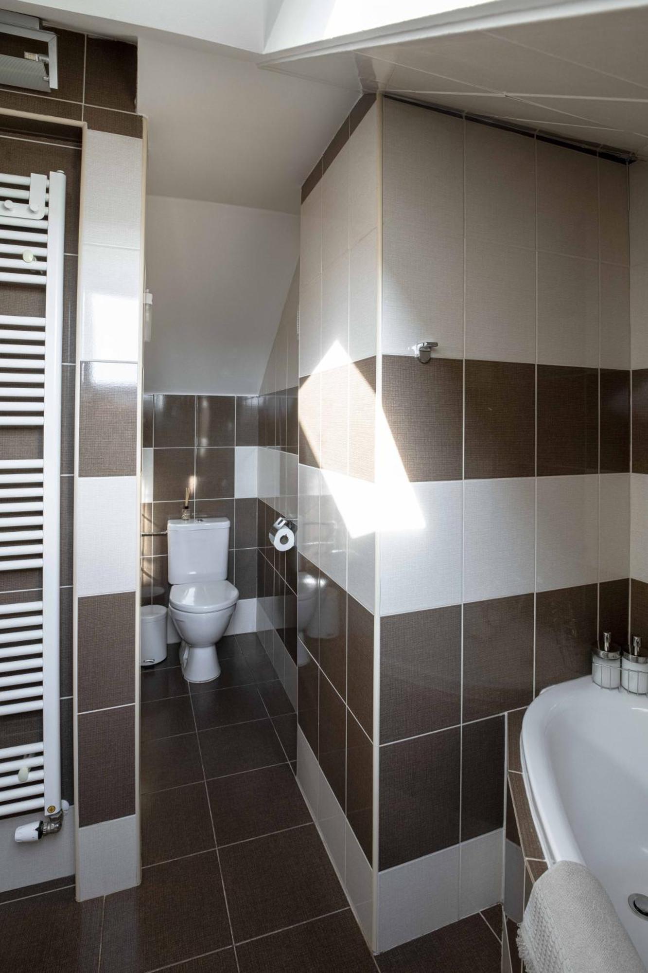 Apartment 150m² 4br Duplex Near Metro & Center Prague