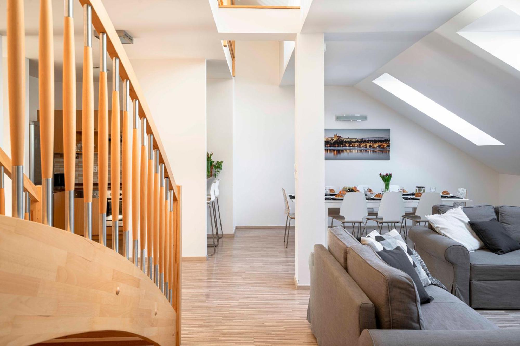 150m² 4br Duplex Near Metro & Center Apartment