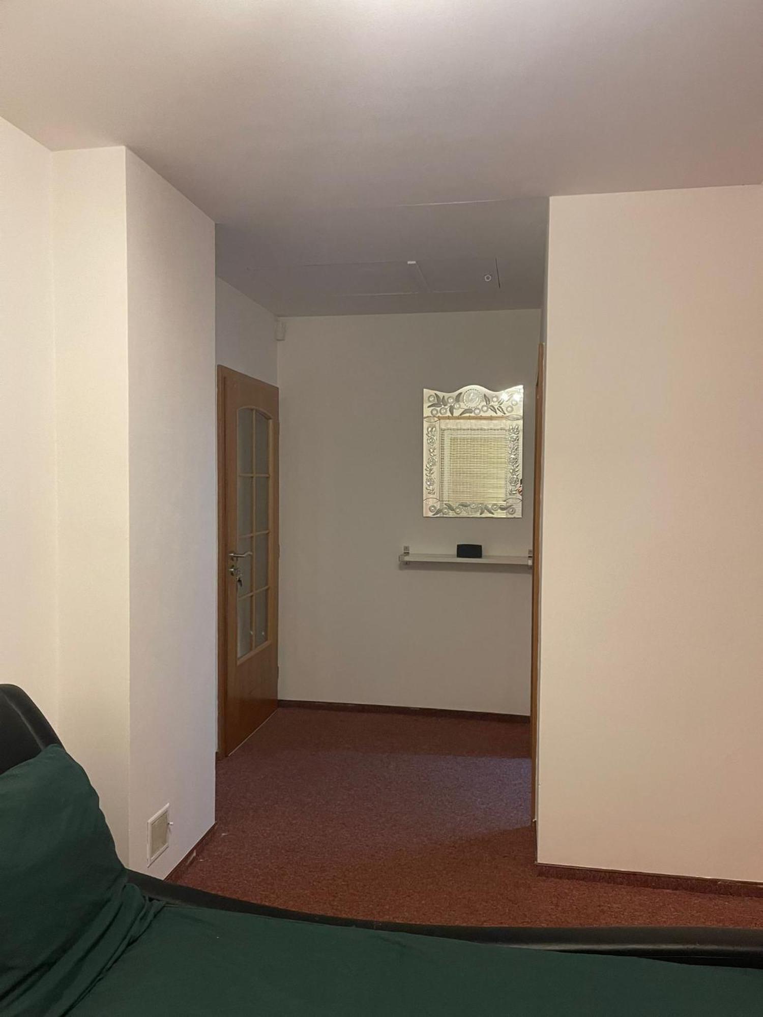 Homestay Soukroma Loznice S Terasou A Pracovnou *