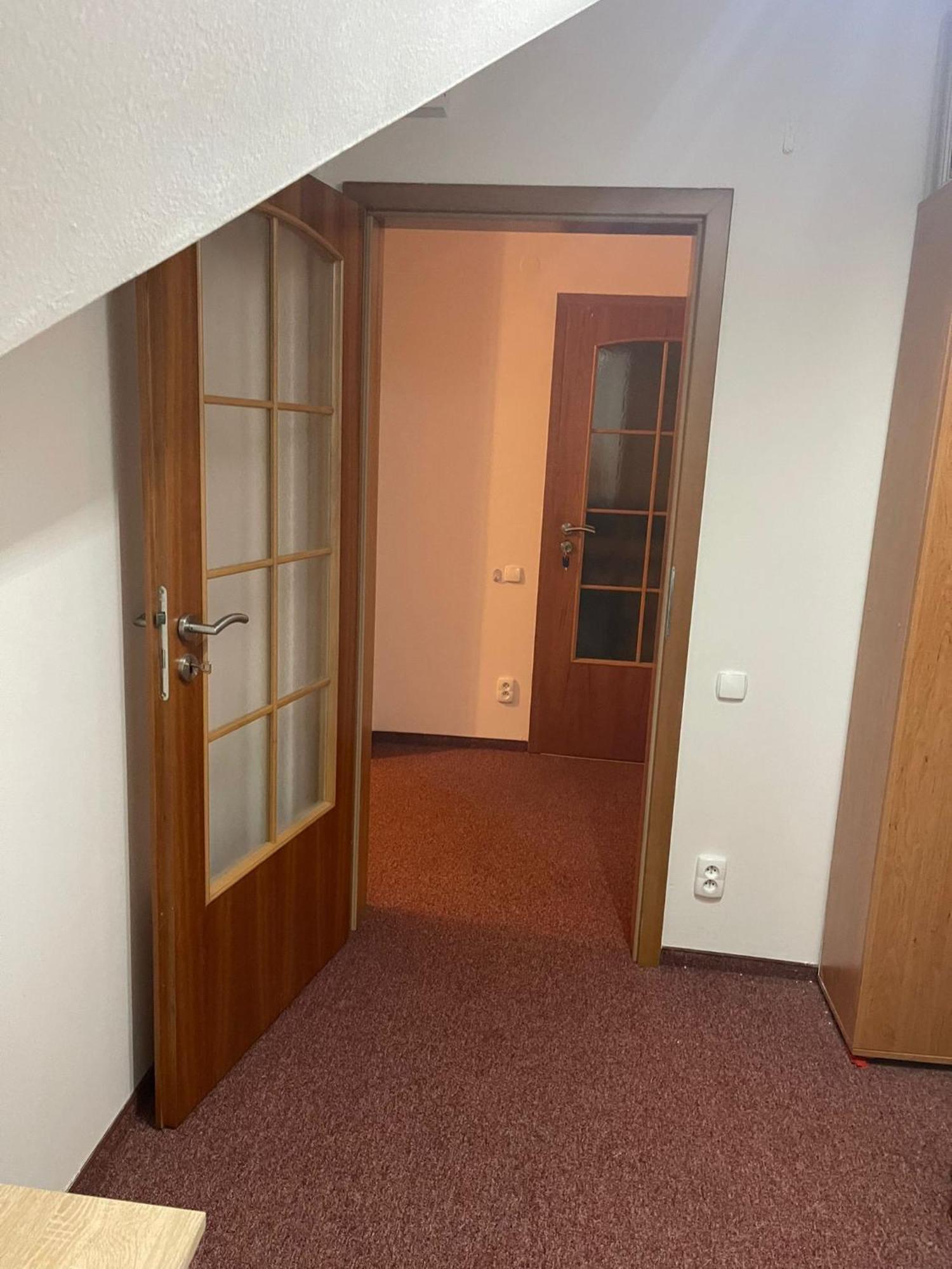 Homestay Soukroma Loznice S Terasou A Pracovnou *