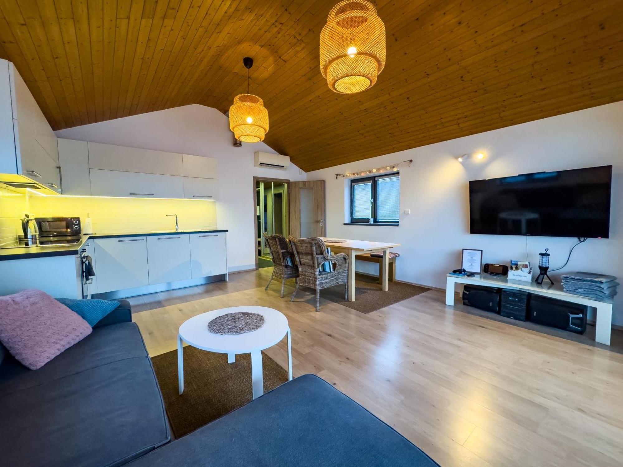 Houseboat Franklin - Houseboats Benjamin & Franklin Botel Praga
