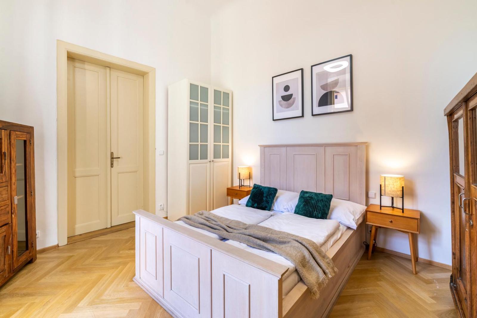 Old Town Square Apart Otel Prag