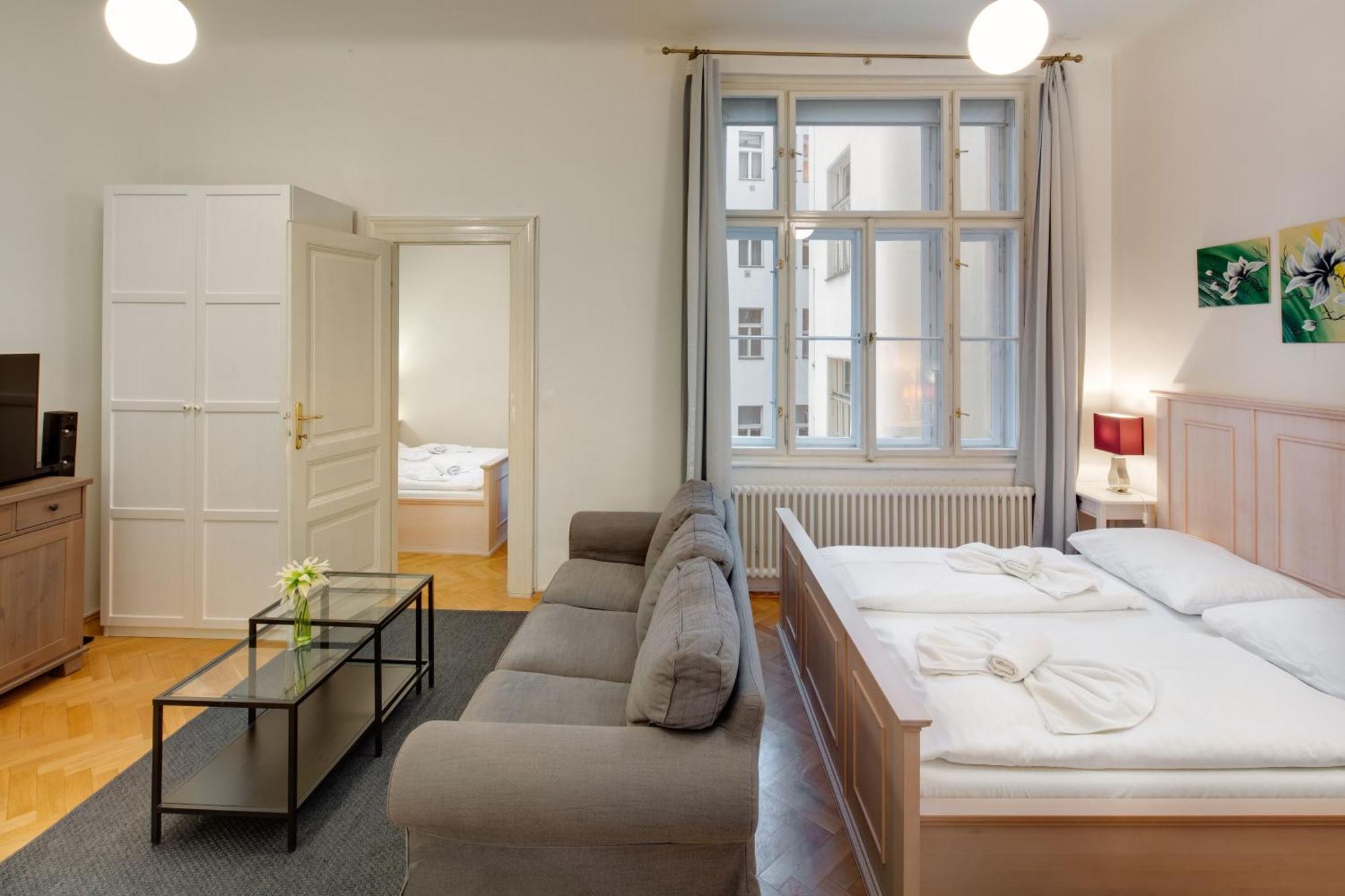 Old Town Square 4*