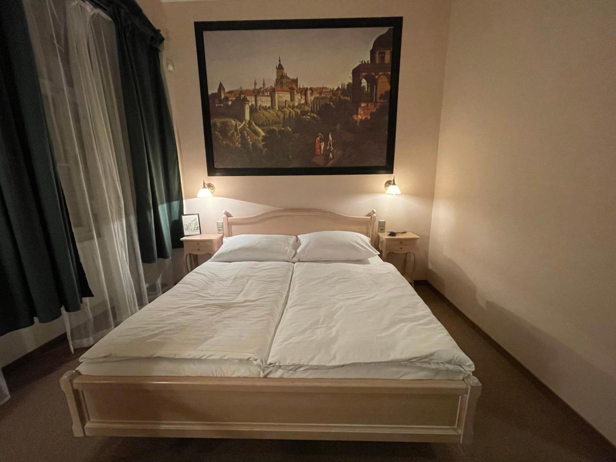 U Cervene Zidle - Red Chair Hotel 3*