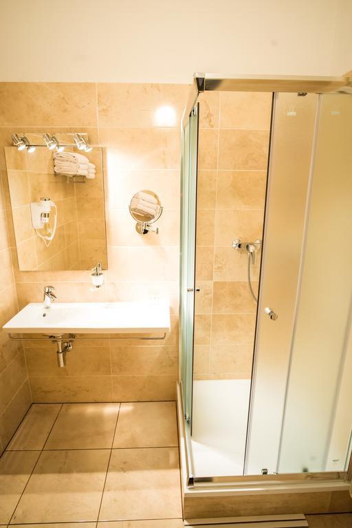 Bell Hotel 3*