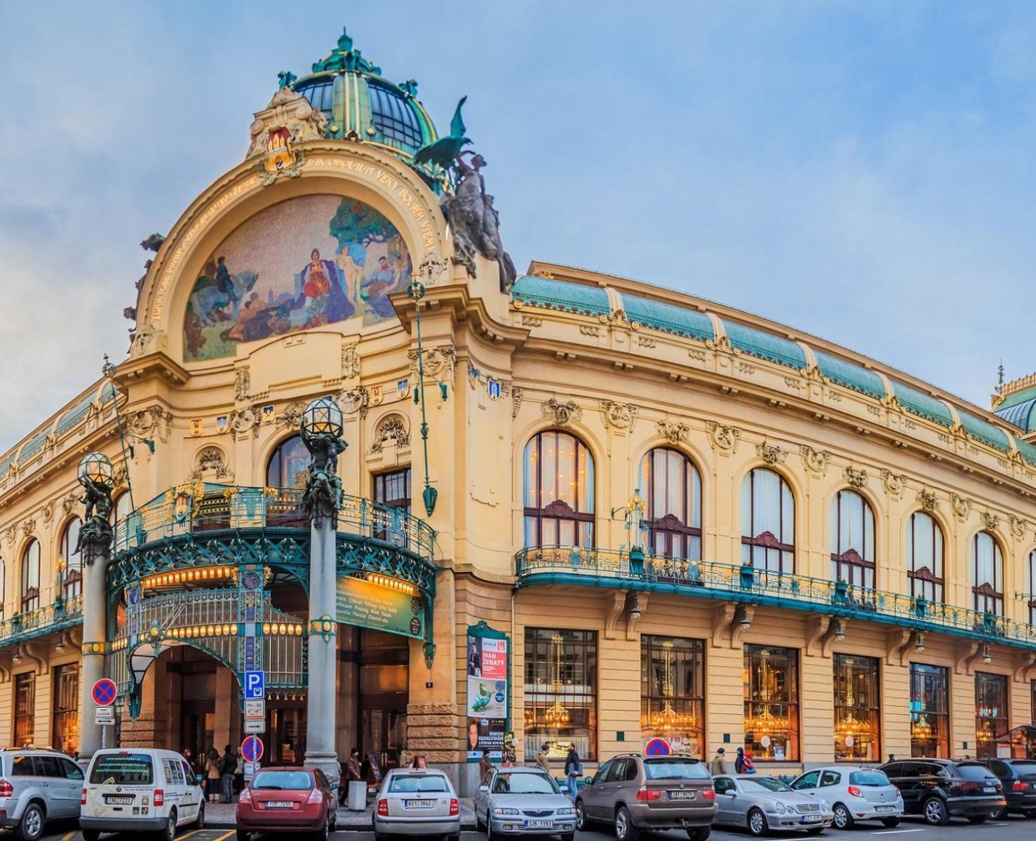 Duplex With Ac In Center * Prague