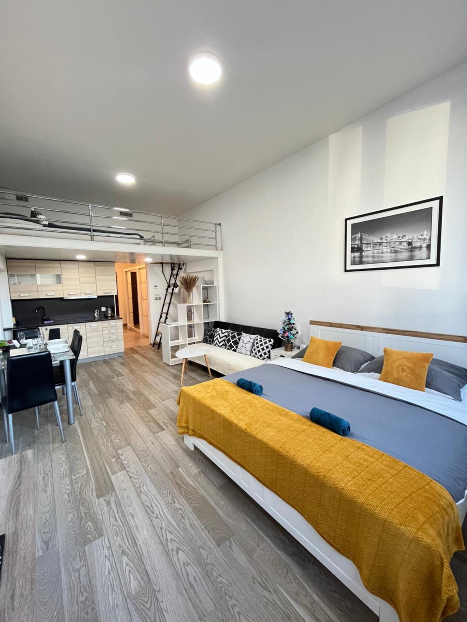 Vit - Free Parking - O2 Arena Apartment *