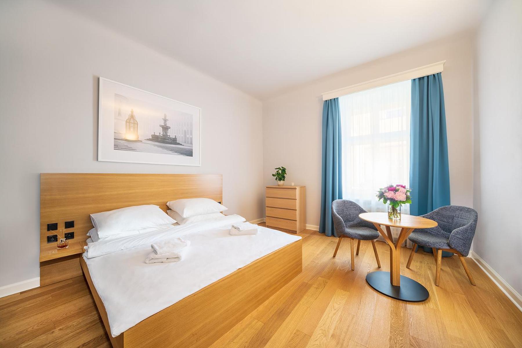 Apartment Quiet Center In Hip & Foodie Area *