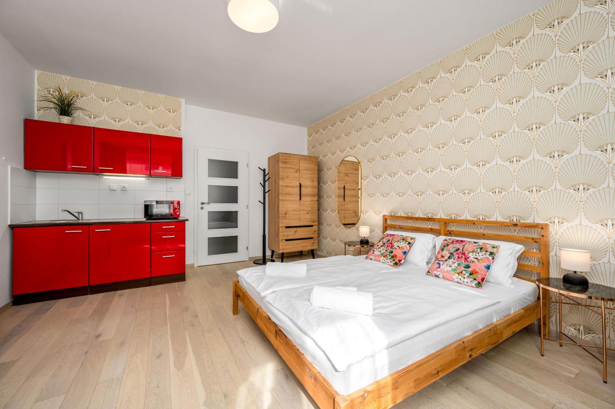 Art Deco Apartment *