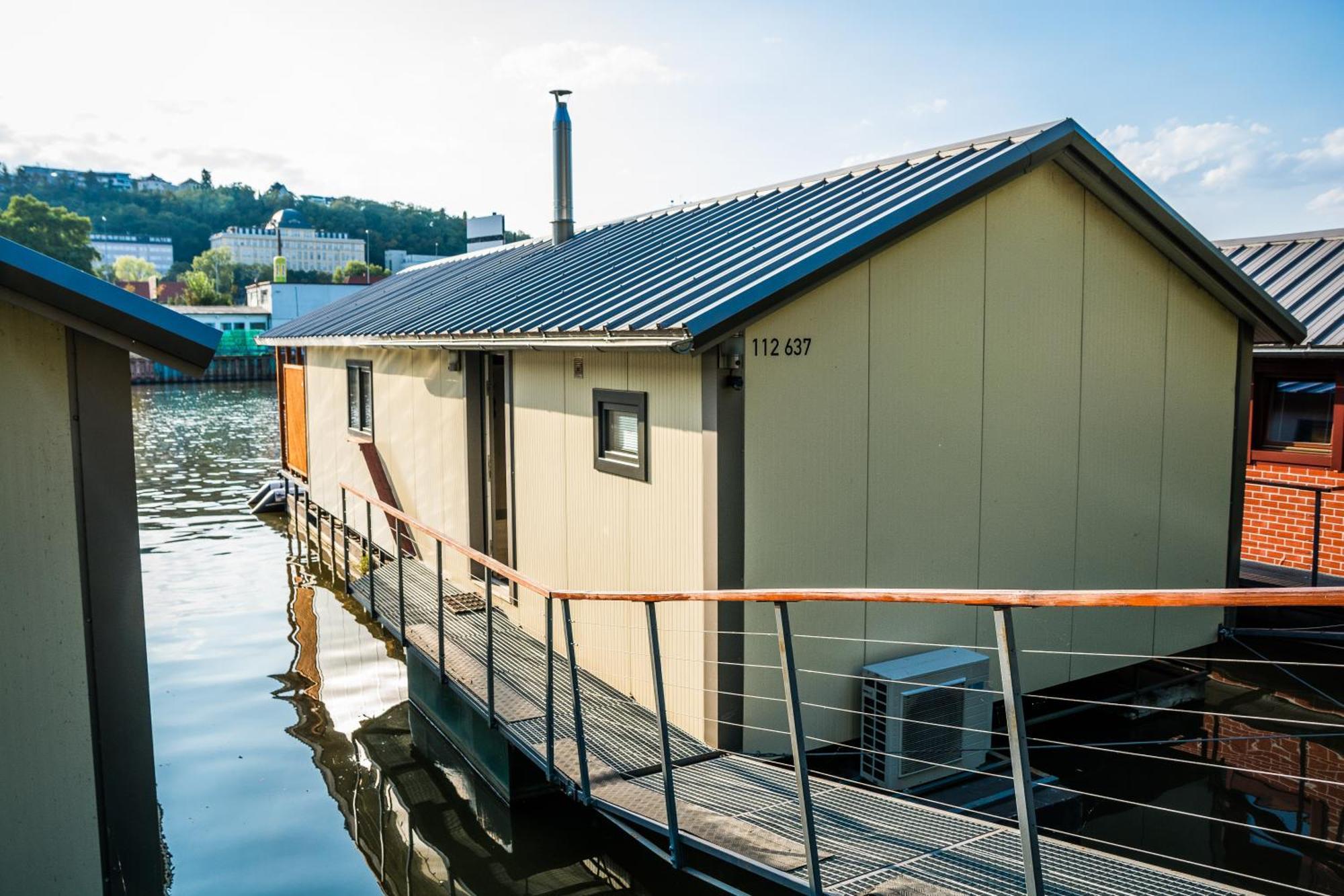 Houseboat Franklin - Houseboats Benjamin & Franklin Praga