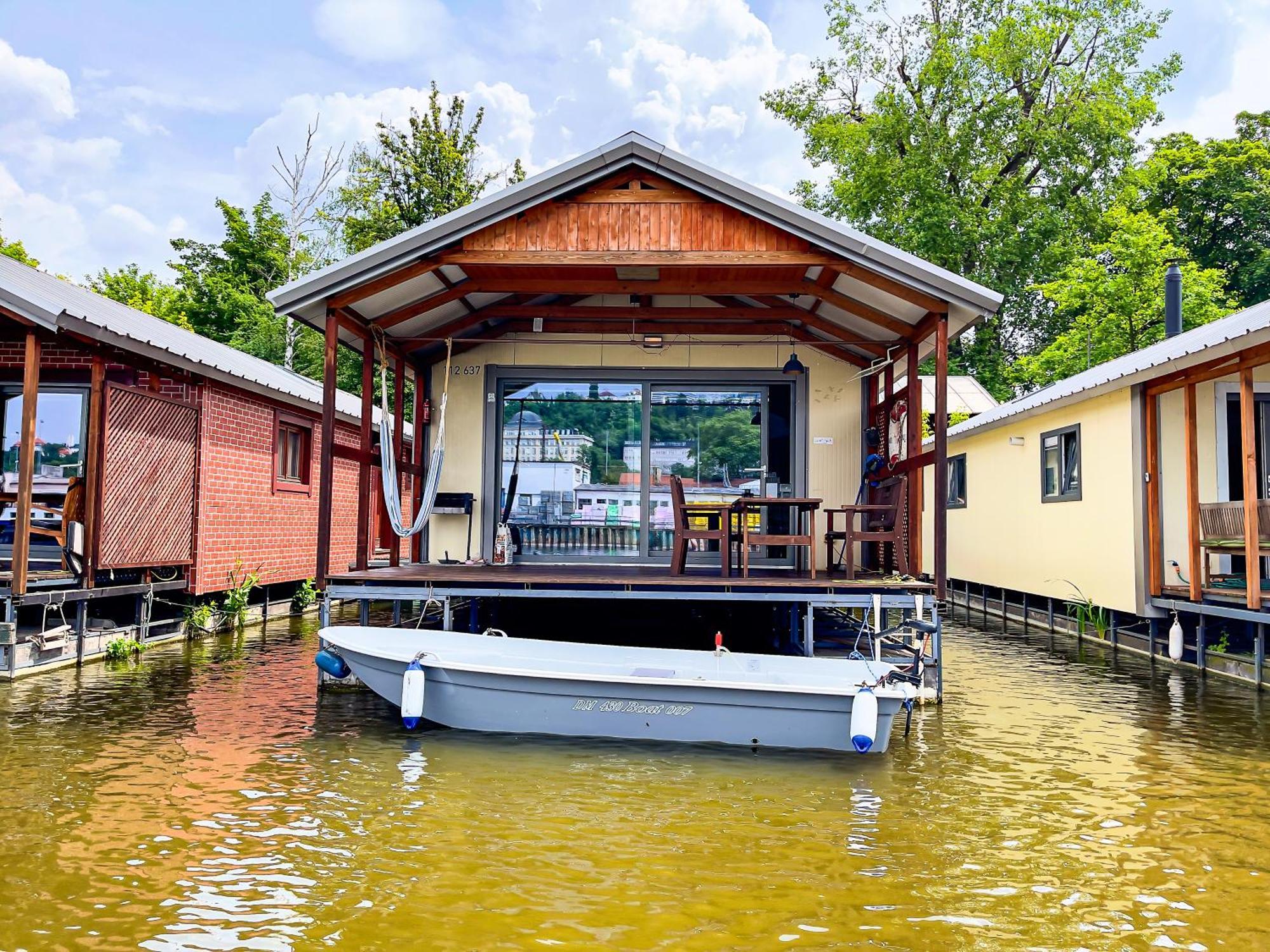 Houseboat Franklin - Houseboats Benjamin & Franklin Praga