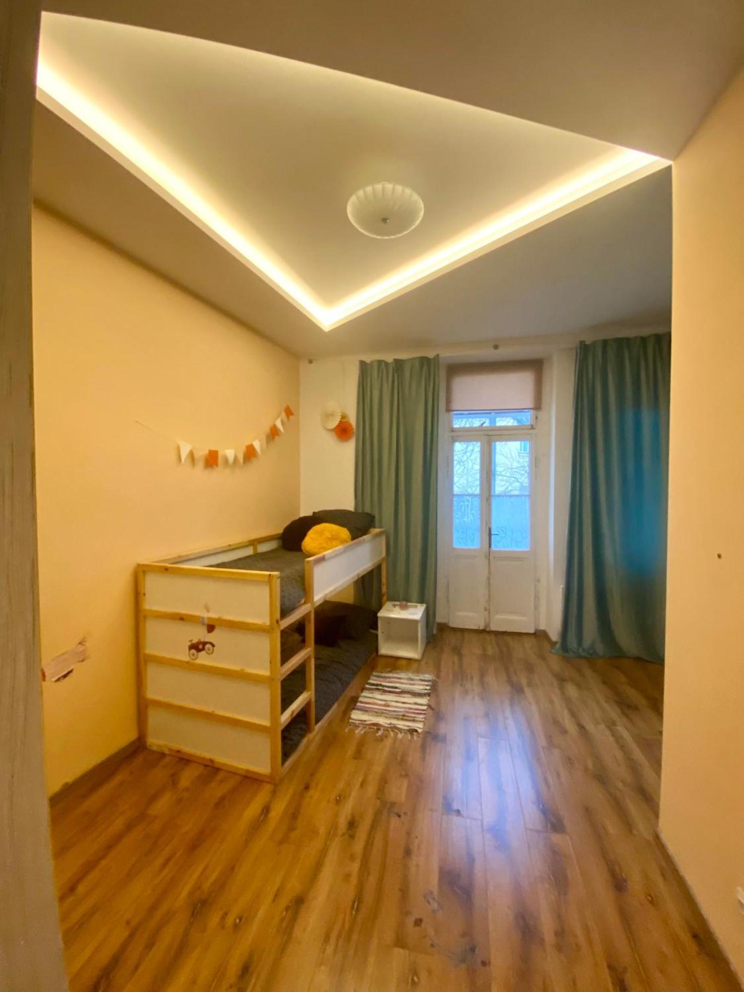 Zizkov Vol.2 Apartment Prague