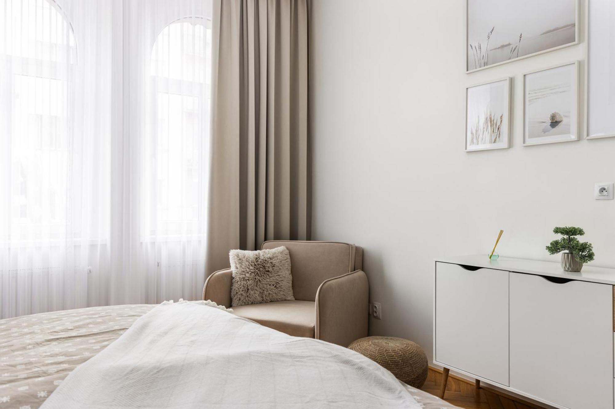 Apartment Stay2gether Buzz - O2 Arena - Sleeps 6 *