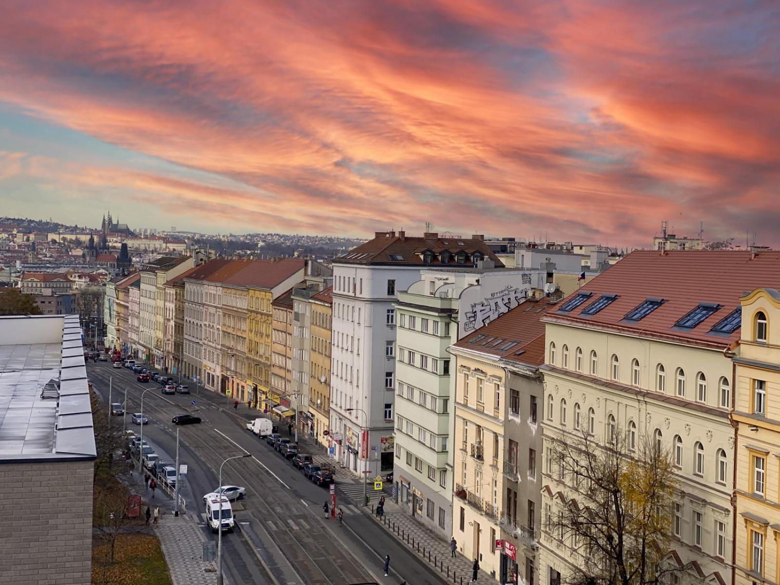 Appartement 4 Room, 2 Bath, Parking Prague