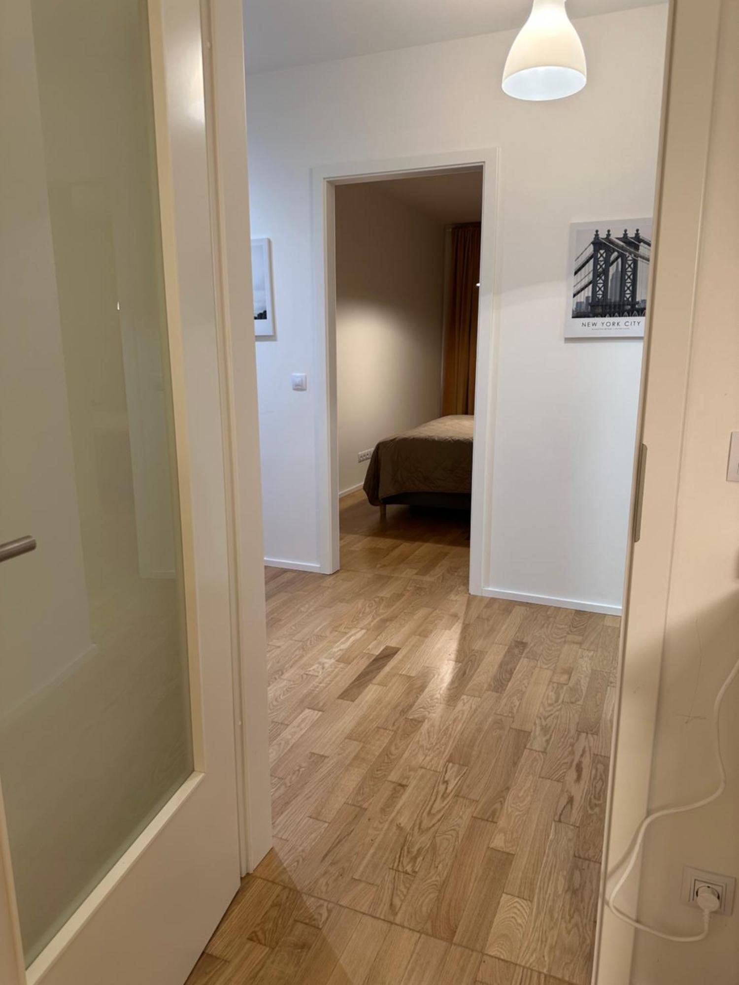 4 Room, 2 Bath, Parking Appartement