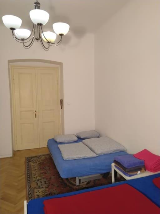 Authentic, Traditional Airbnb In ! Apartment Prague