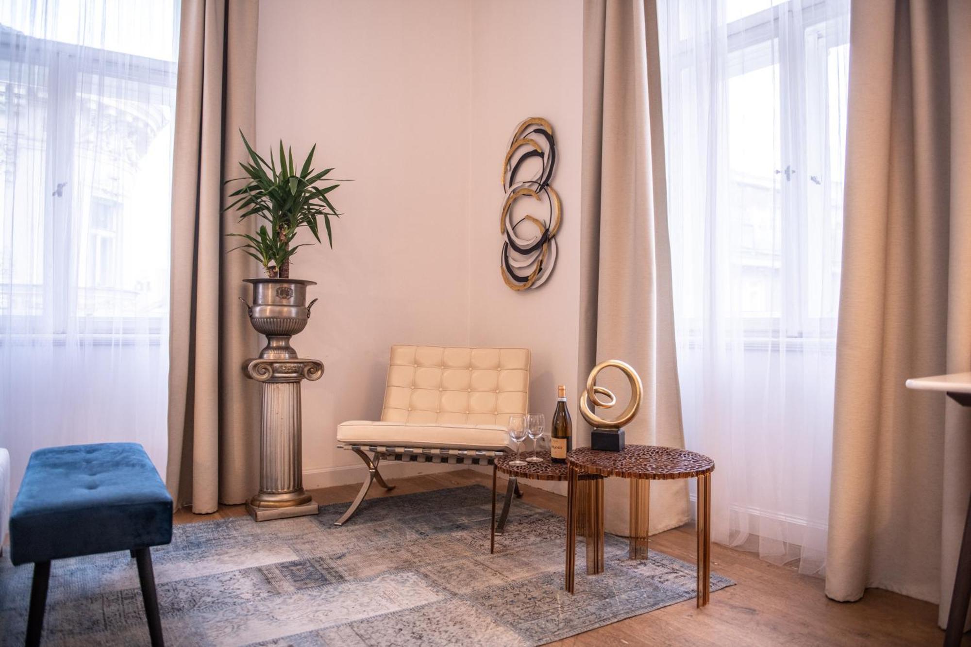Apartment Modern Downtown - Renovated, On Ideal Location Prag