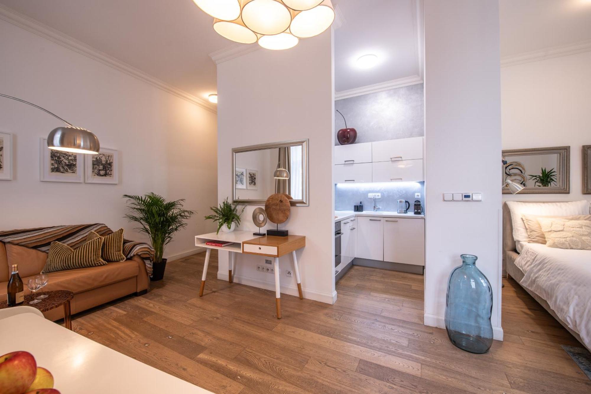 Apartment Modern Downtown - Renovated, On Ideal Location
