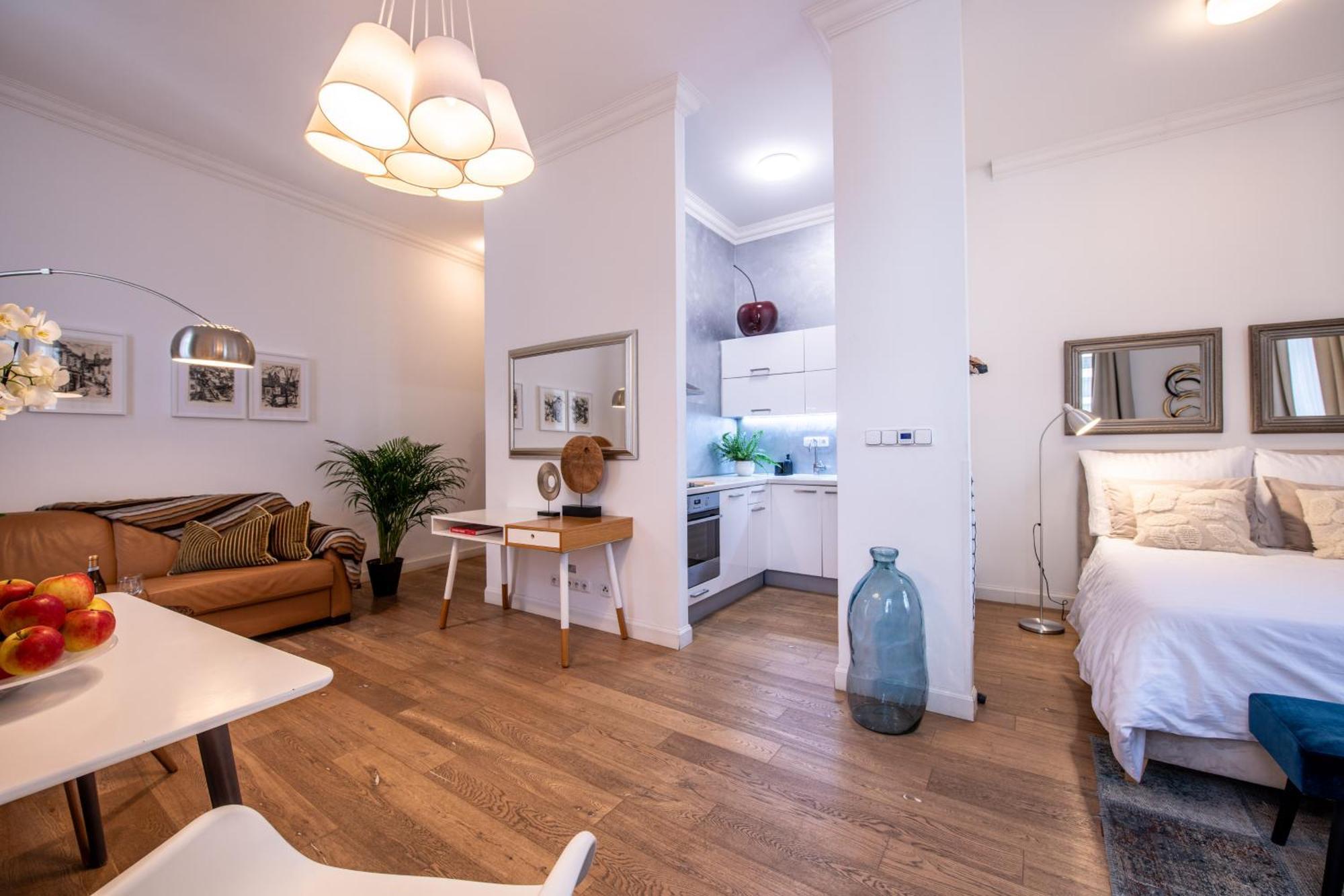Modern Downtown - Renovated, On Ideal Location Prag