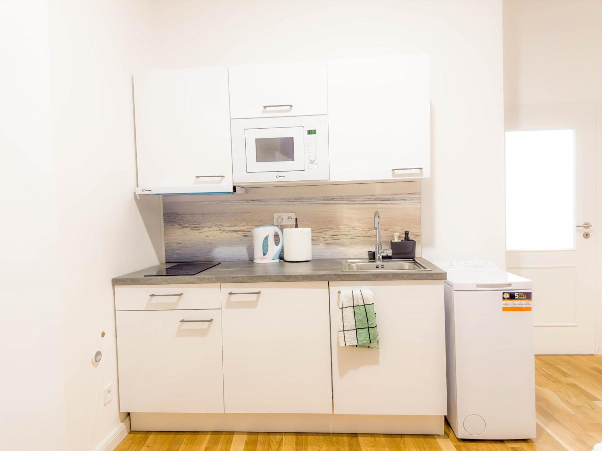 Cozy In 1 Next To Florenc Station Apartment