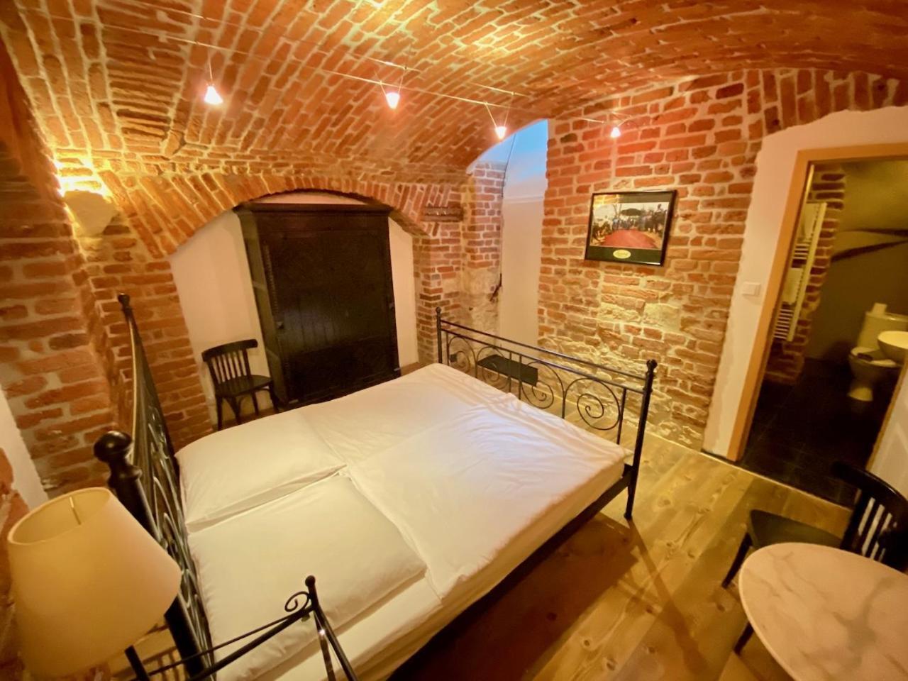 Family Lorenz & Coffee House 3* Prague