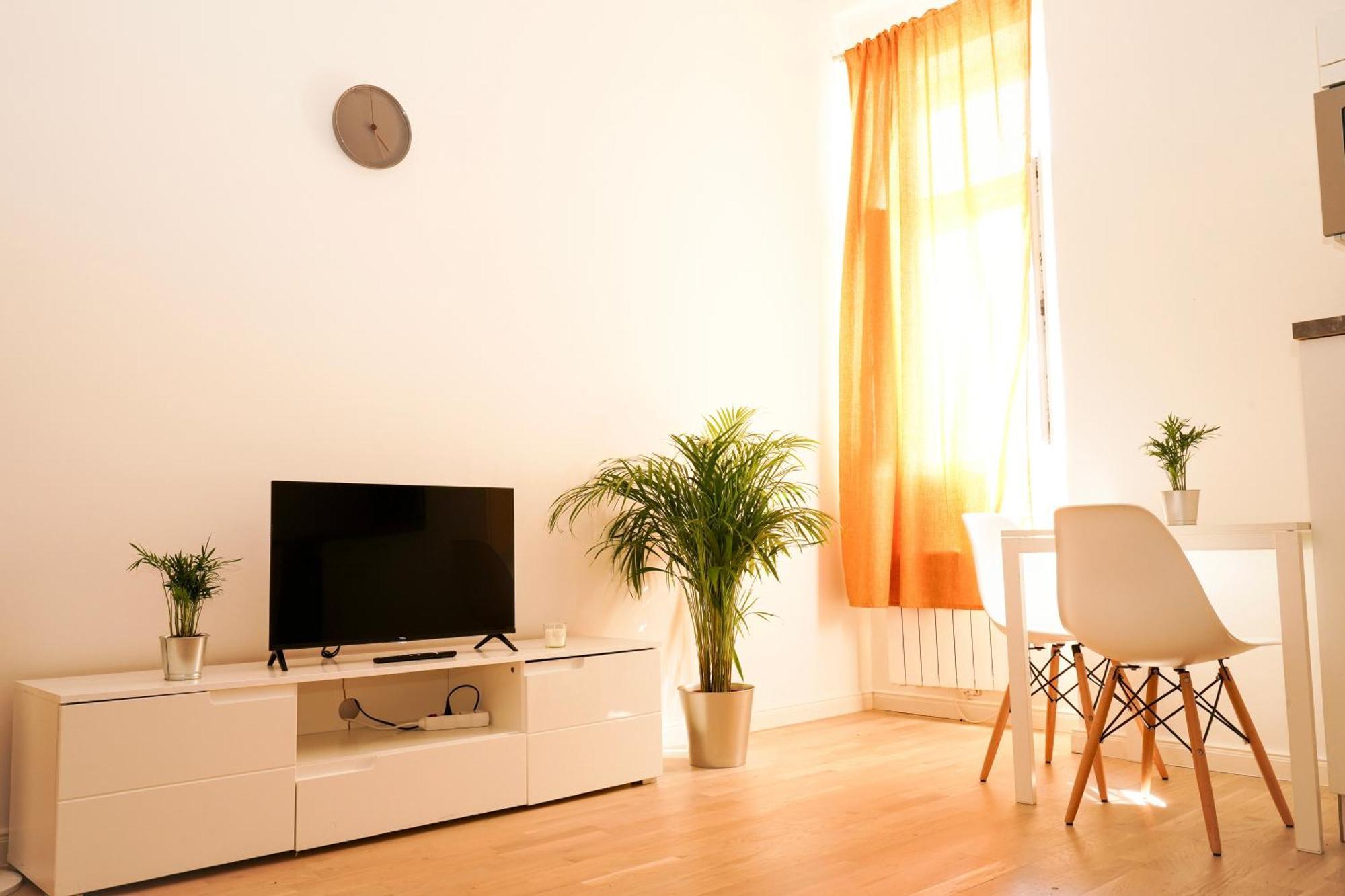 Apartamento Centrally Located Gem In *