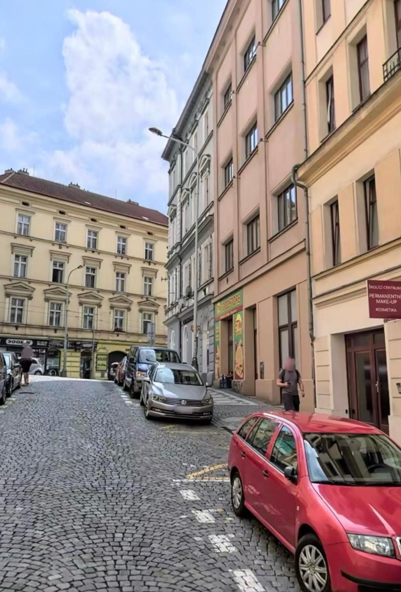 Cimburkova Apartment *