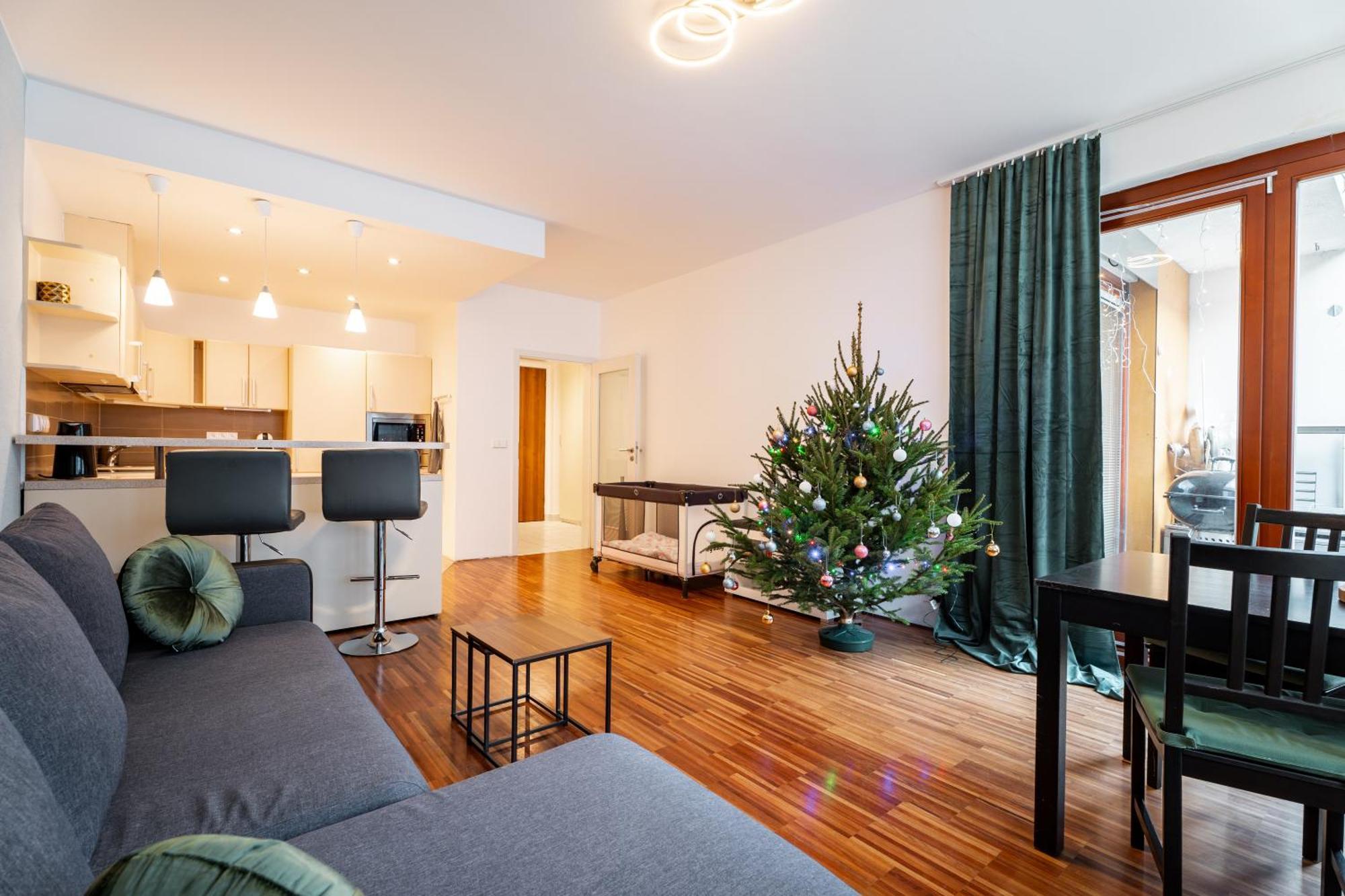 Daire Auriapartments Karlin 2kk S Terasou A Parkovanim