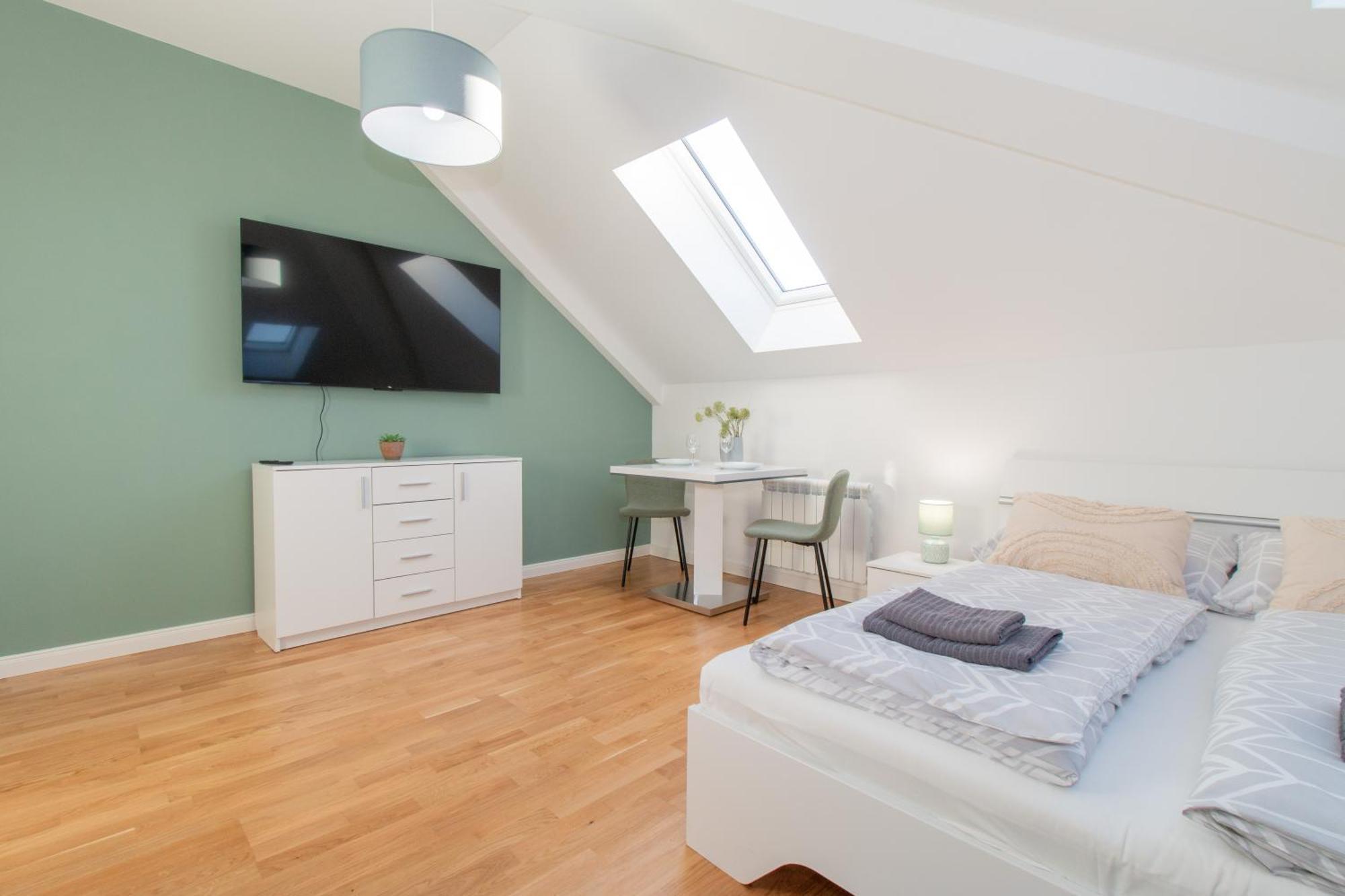 Washingtonova Cr Apartment Prag