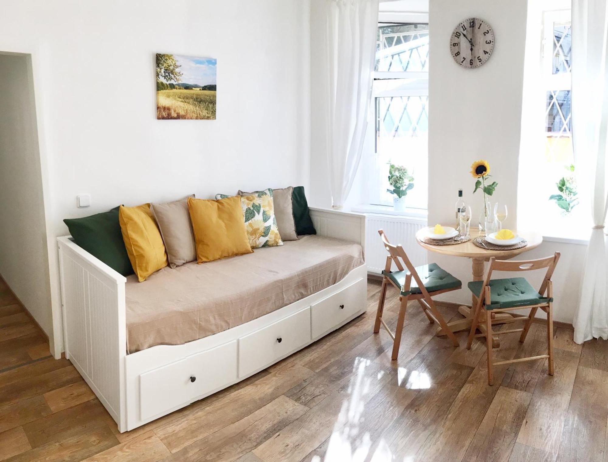 Séjour chez l'habitant With Double Bed In Zizkov - Shared Bathroom