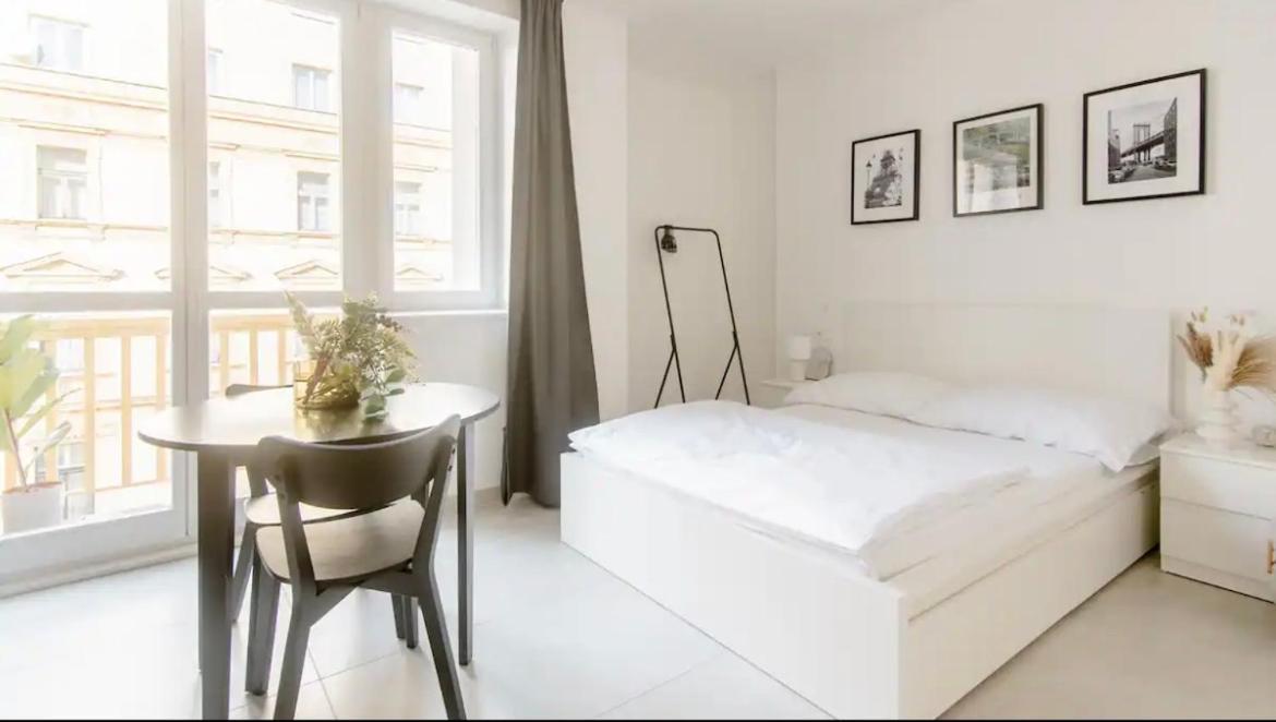 Appartement Cozy & New Peace Sq.
