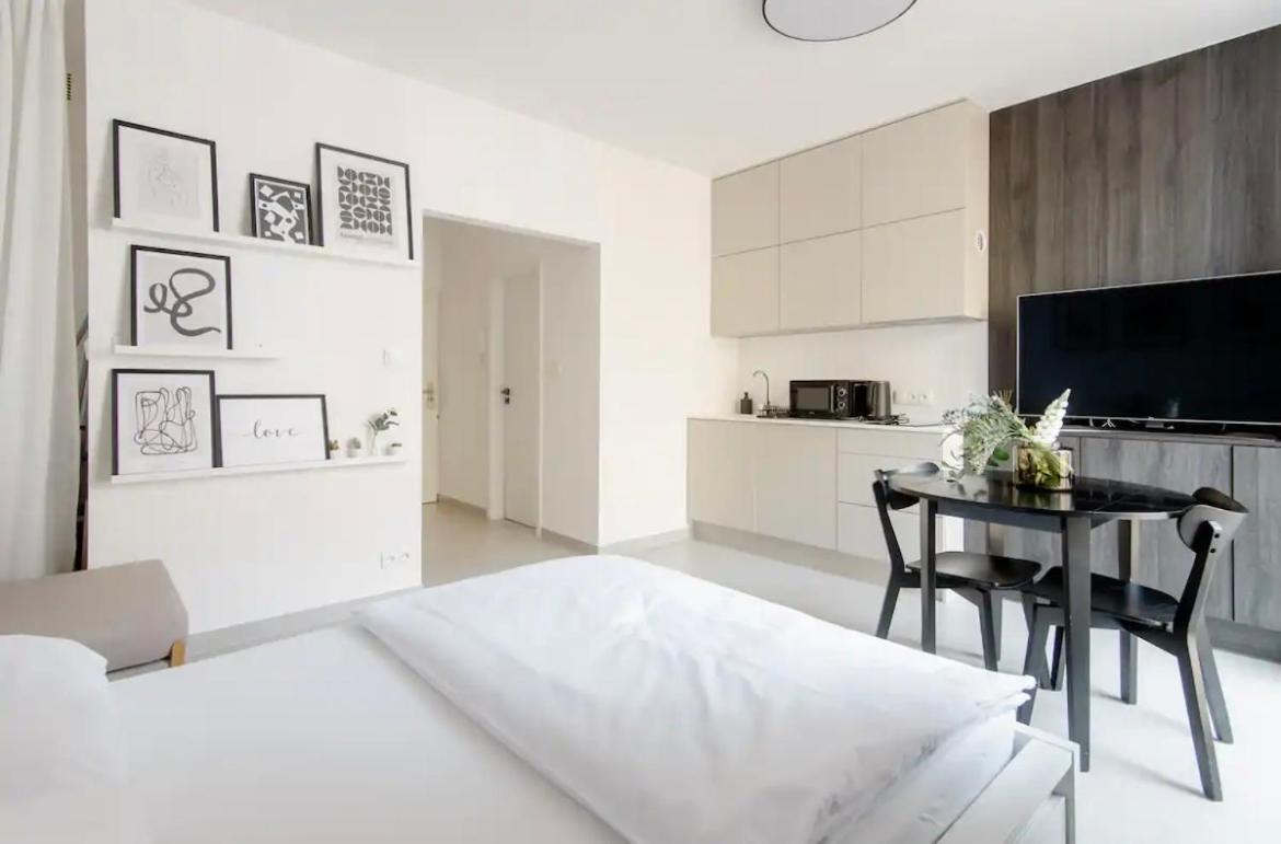 Cozy & New Peace Sq. Appartement *