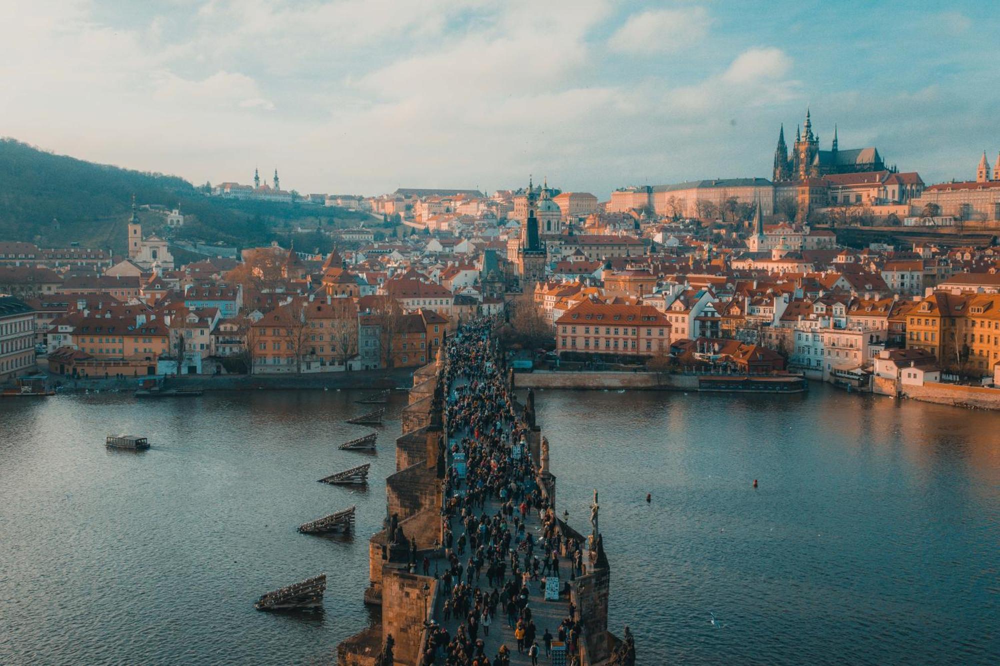 Cozy Wenceslas Square 700m Apartment, Prague