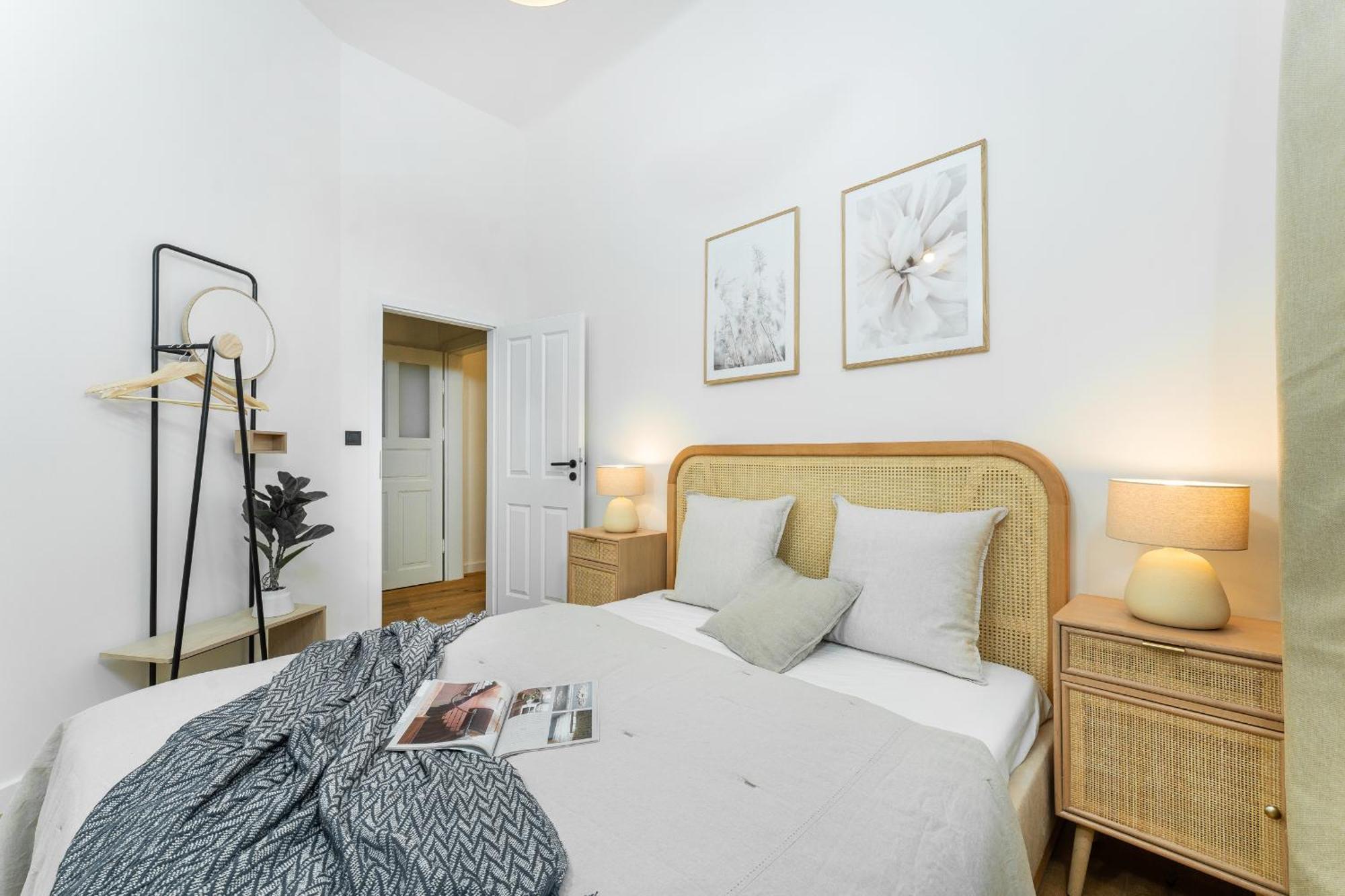 Cozy Wenceslas Square 700m Apartment, Apartment *