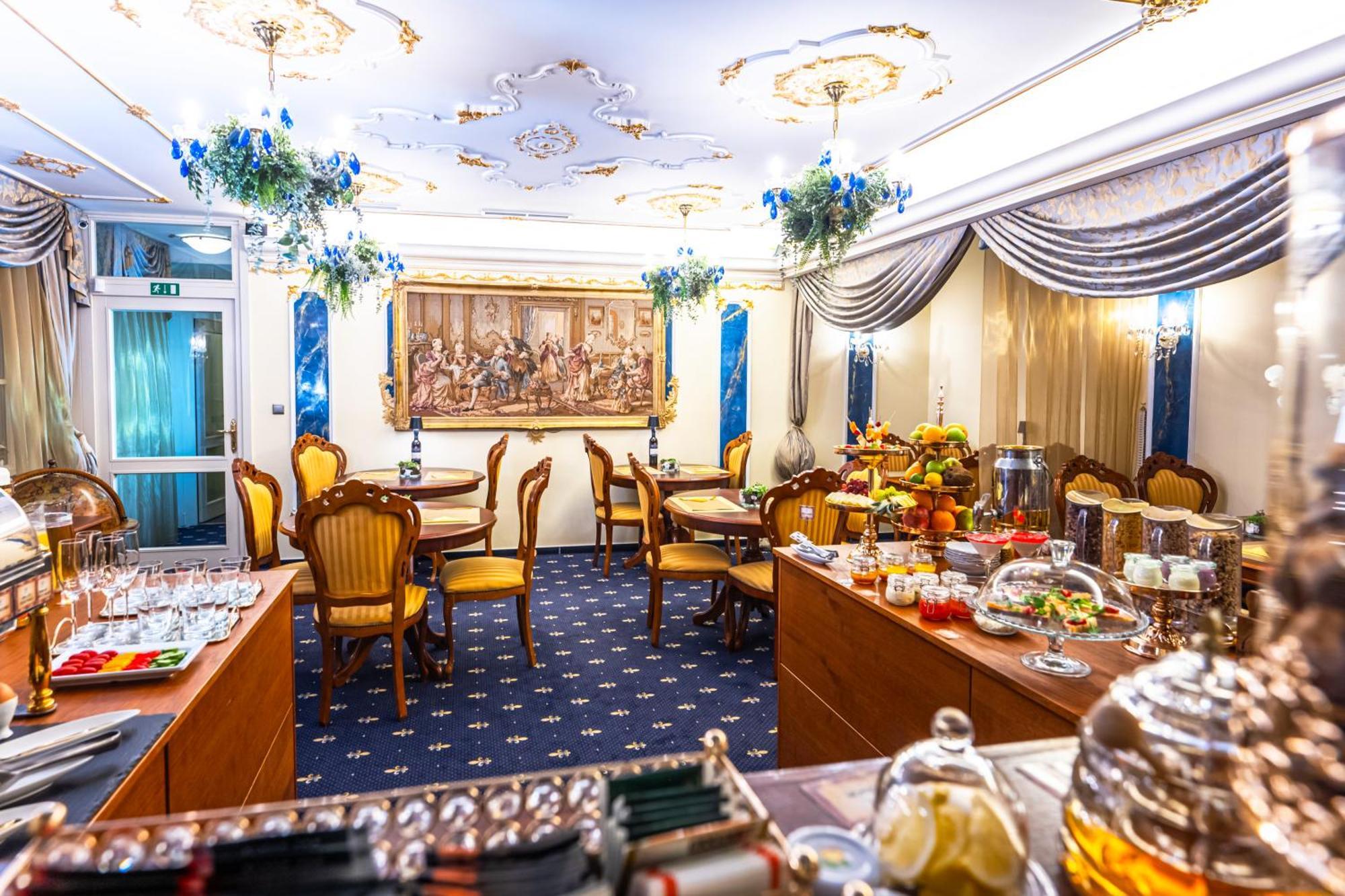 General Old Town Otel