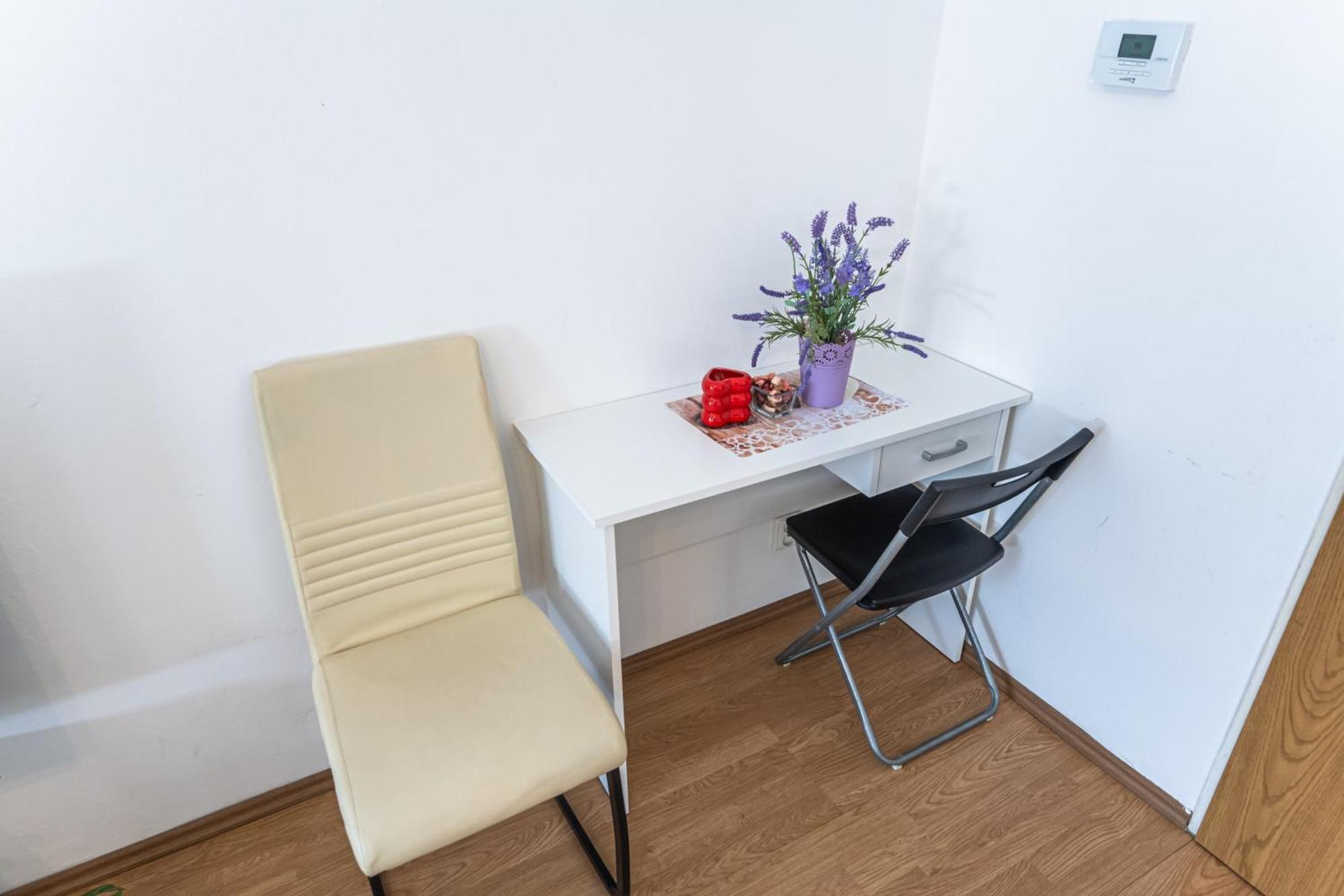 Wenceslas Square 2 Bedroom * Praga