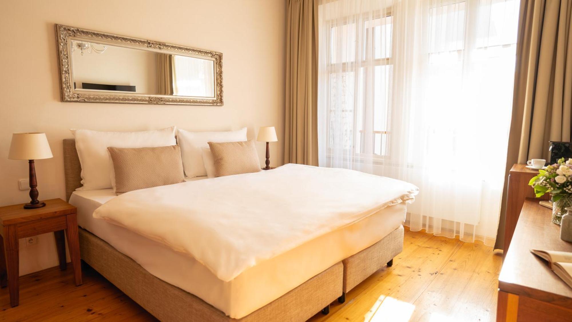 Golden Key Castle Hotel