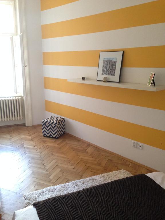Apartamento Charming Apt W Balcony Old Town Praga